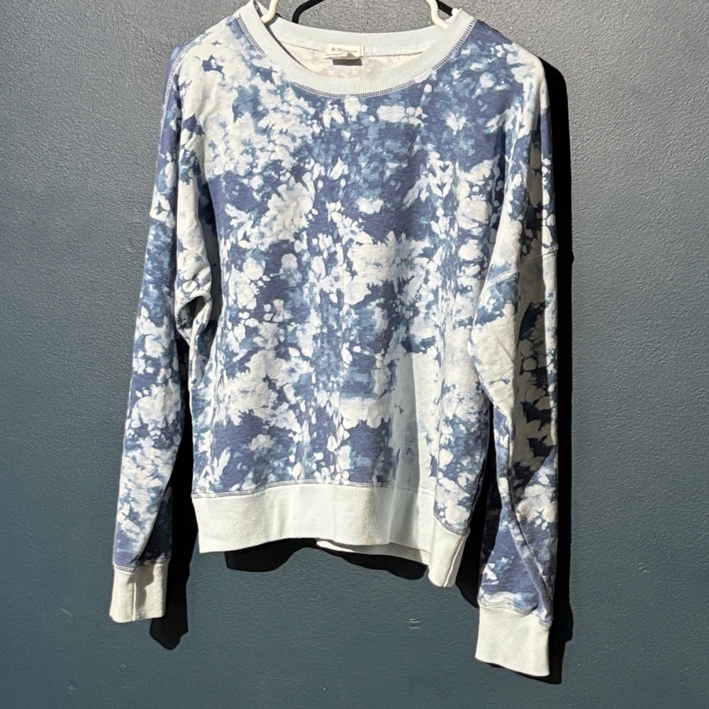 BCBGeneration Blue and White Tie-Dye Sweater